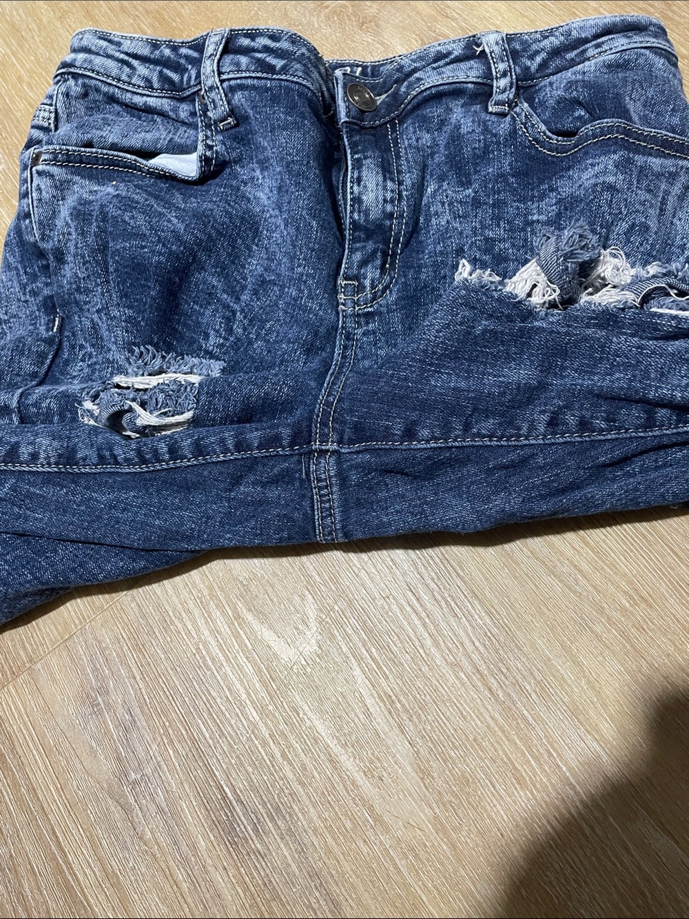 Rue21 Dark Blue Distressed Skinny Jeans with Side Rips 98% cotton size 10 - Picture 5 of 7